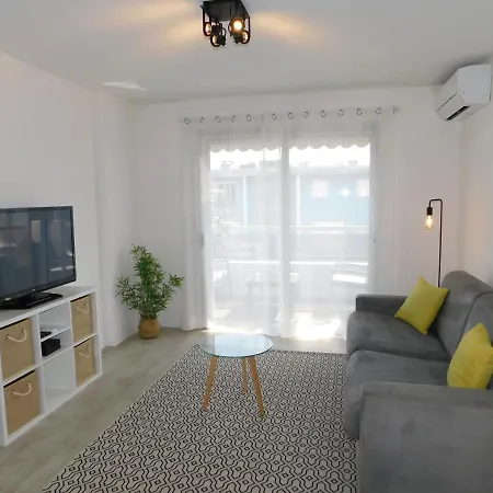 아파트 T1 Residence L'Amandine Proche Plage Avec Parking 앙티브